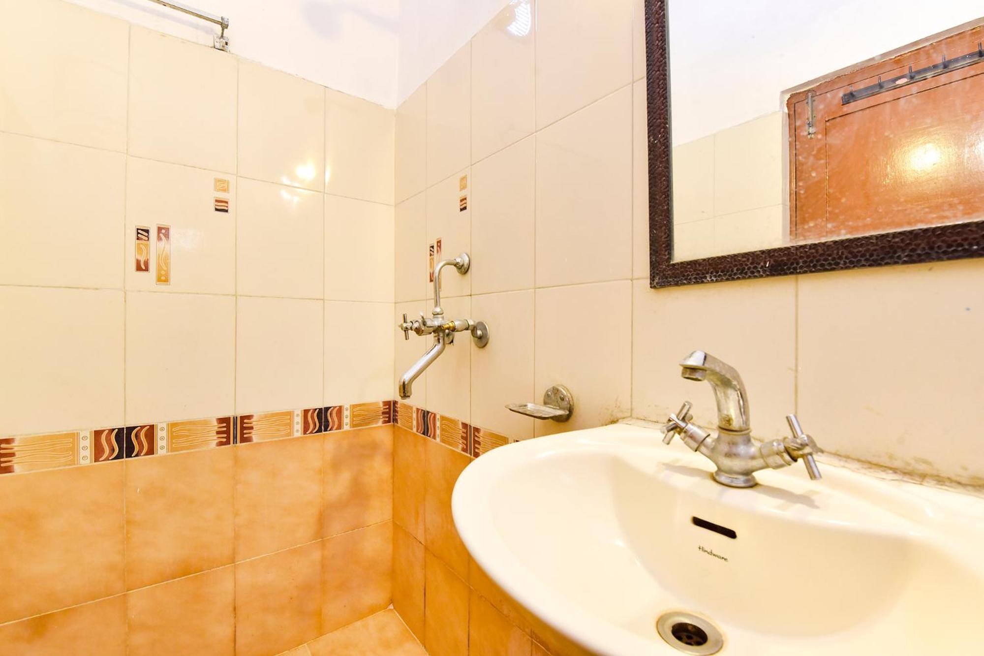 Fabhotel Basera Haridwār Esterno foto