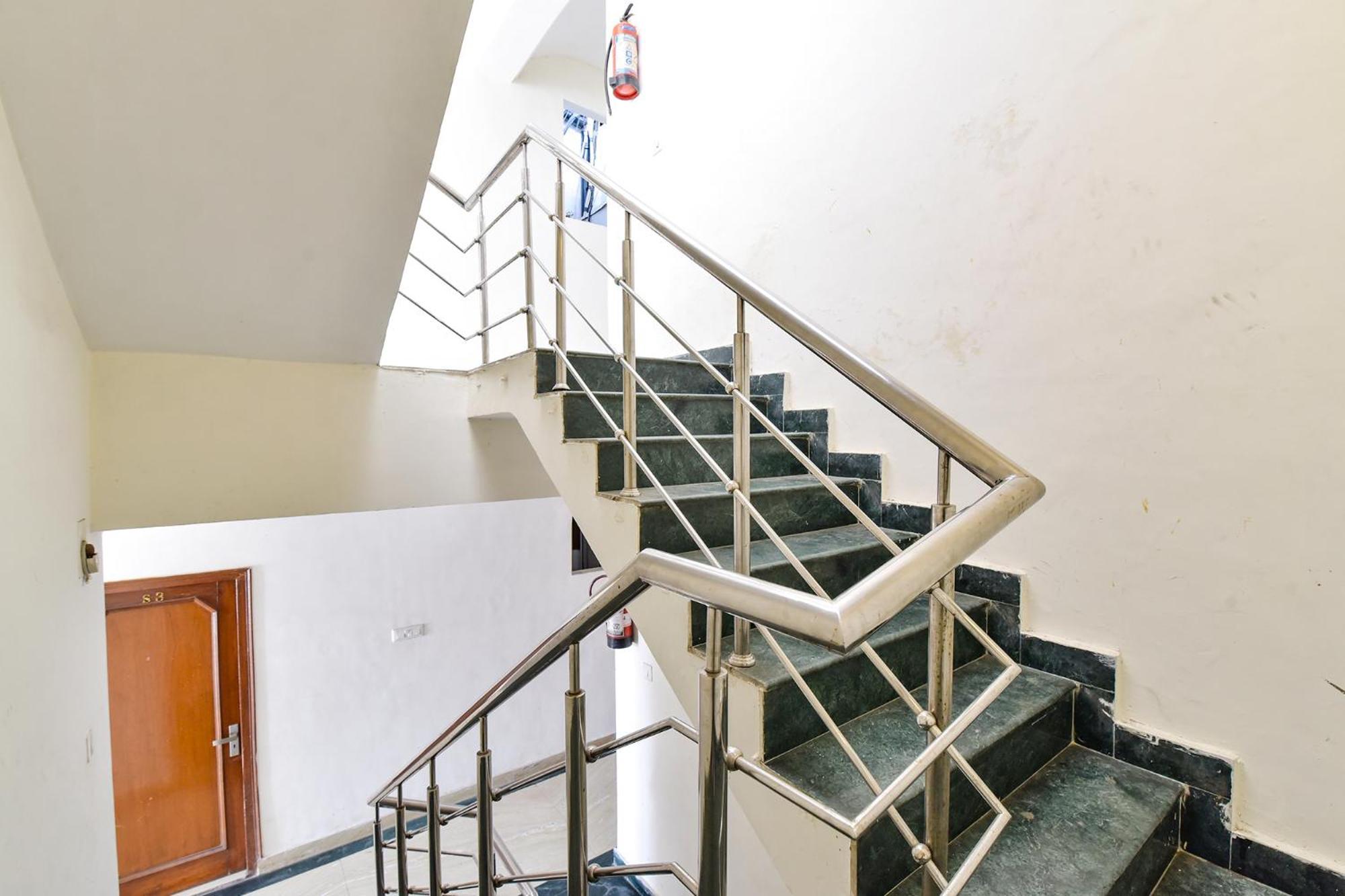 Fabhotel Basera Haridwār Esterno foto